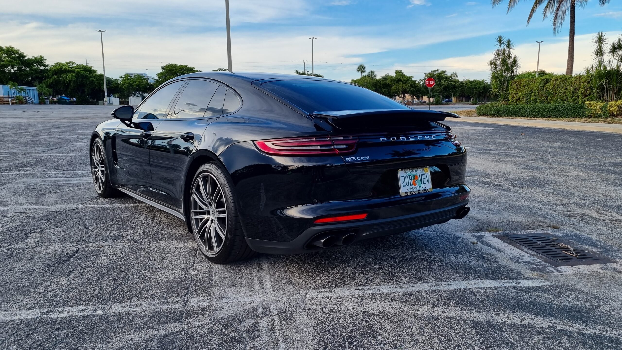 Porsche Panamera 4S 2018 image